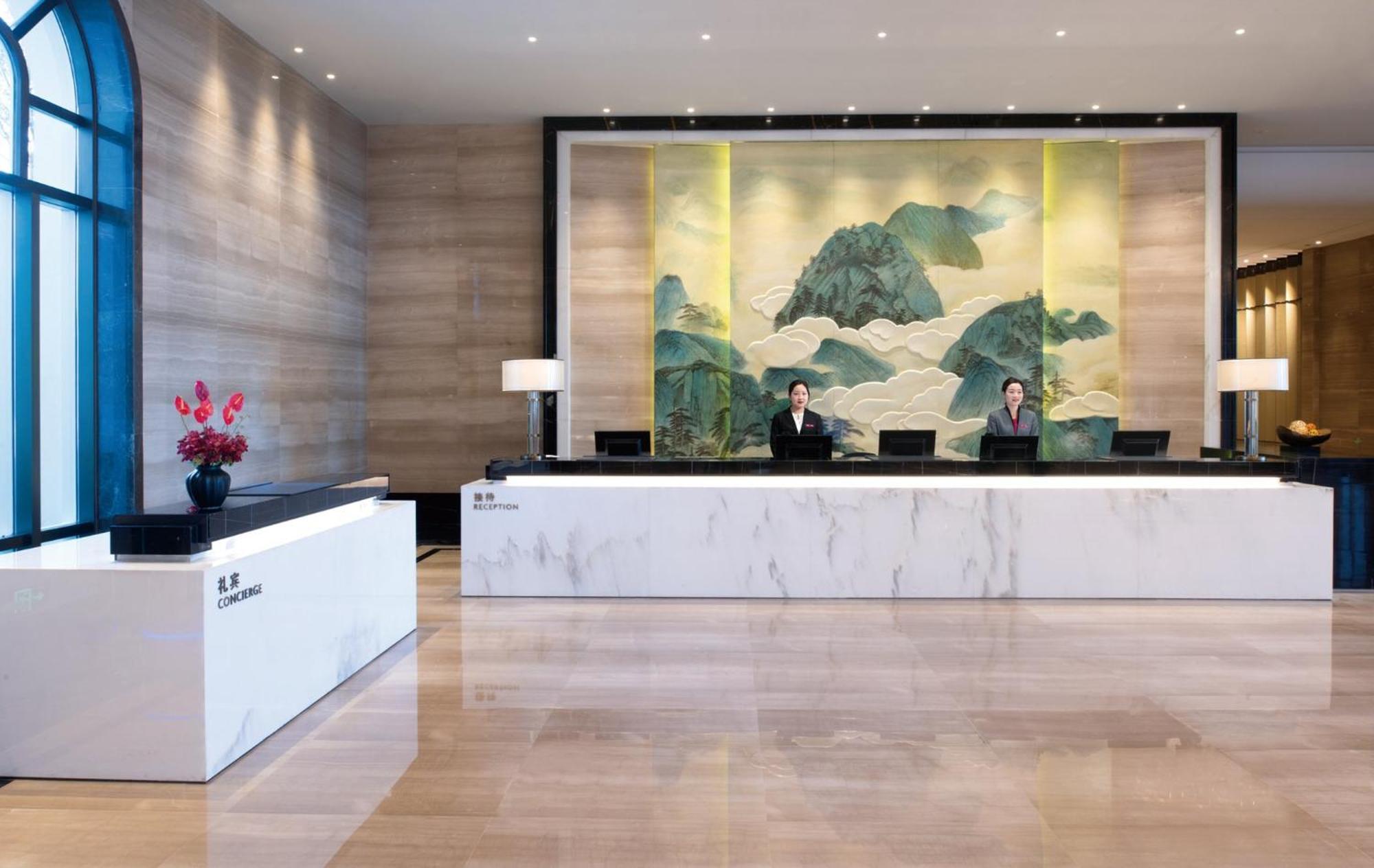 คราวน์ พลาซา หวายไล้ Hotel Dongzhuangzi ภายนอก รูปภาพ