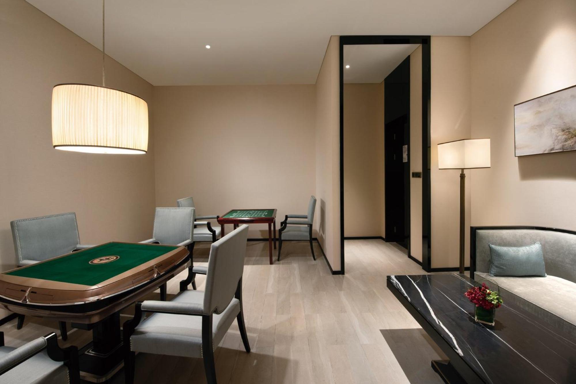 คราวน์ พลาซา หวายไล้ Hotel Dongzhuangzi ภายนอก รูปภาพ